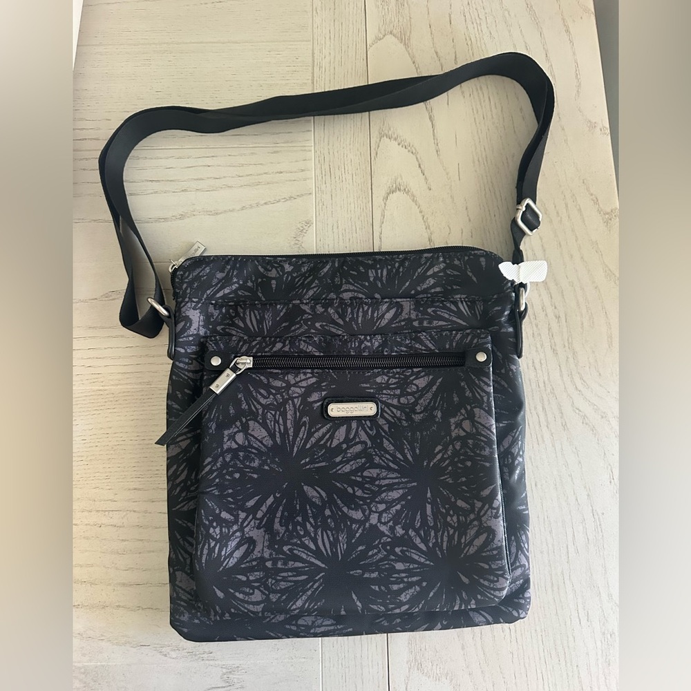 Baggallini Black and Gray Floral Crossbody Bag